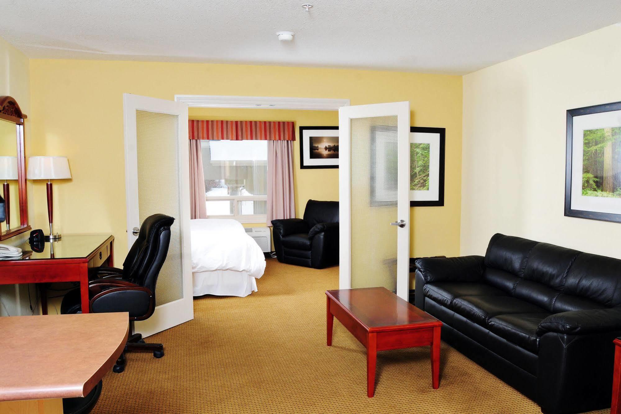Trend Mountain Hotel & Conference Centre Tumbler Ridge Quarto foto